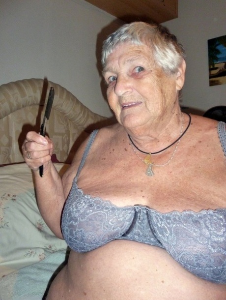 Grandma Libby porn photos