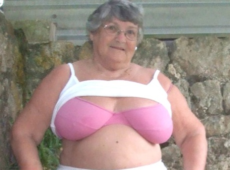 solo chubby granny ass spread posing