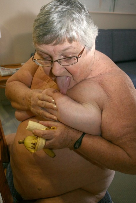 lnterracial bbw mature cuckoald granny