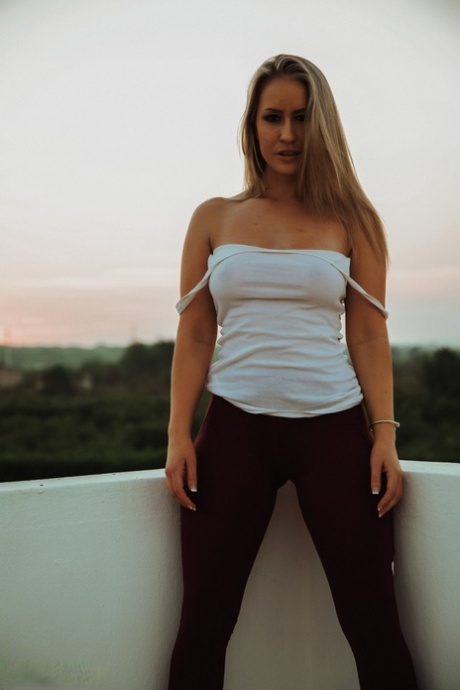 Candice Collyer sex pics