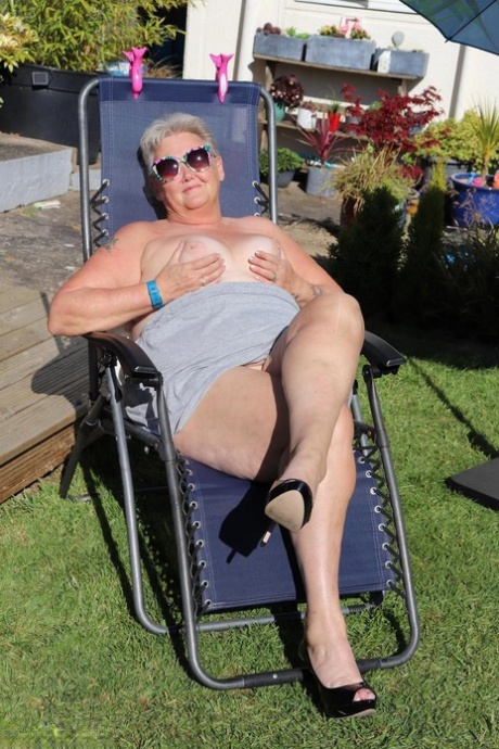 milf gilf granny woman