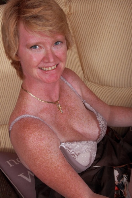 mature blonde hairy milf