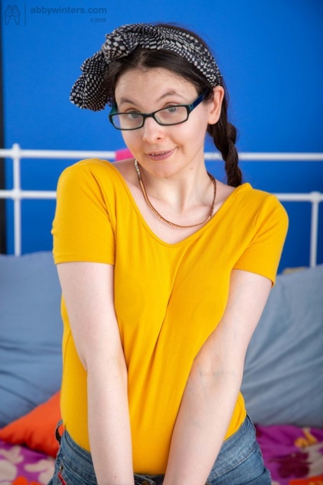 beautiful granny fucks young guy porn pictures