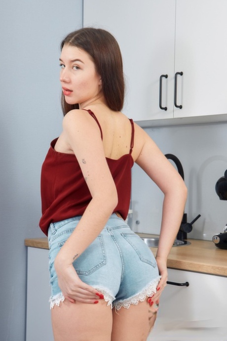 Jolie Butt sex photo