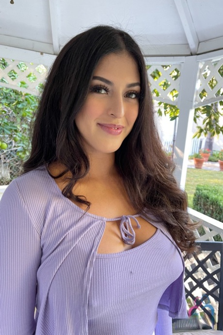 Sophia Leone porno pics